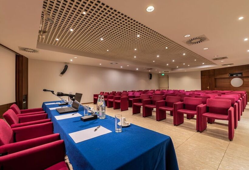 فندق Baia Flaminia