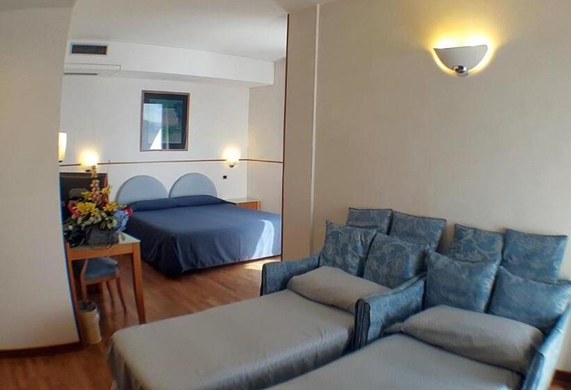 فندق Baia Flaminia