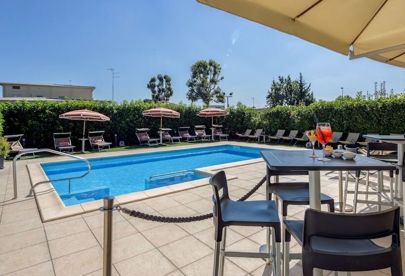 Best Western Plus Hotel Farnese