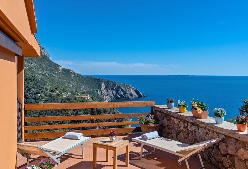 Boutique Hotel Torre Di Cala Piccola