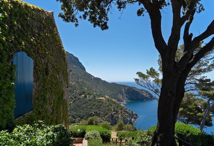 Boutique Hotel Torre Di Cala Piccola