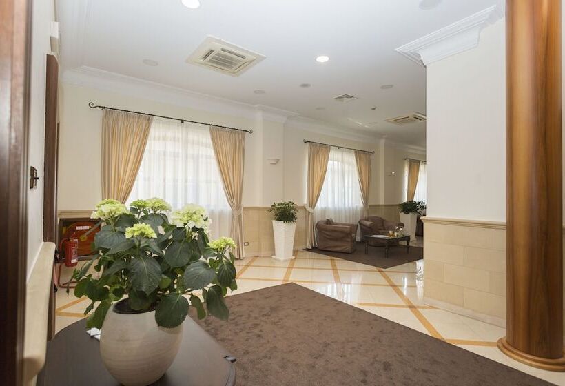 Отель Cavaliere