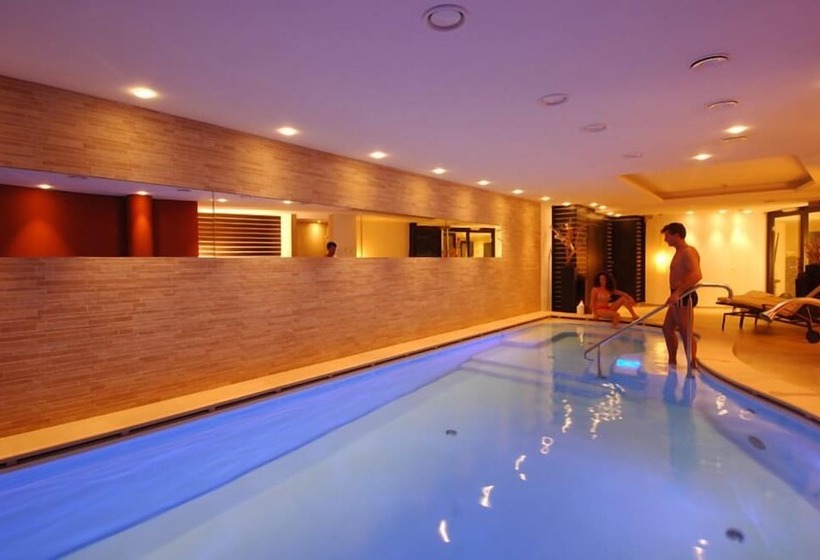 בית מלון כפרי Cevedale Living Romance