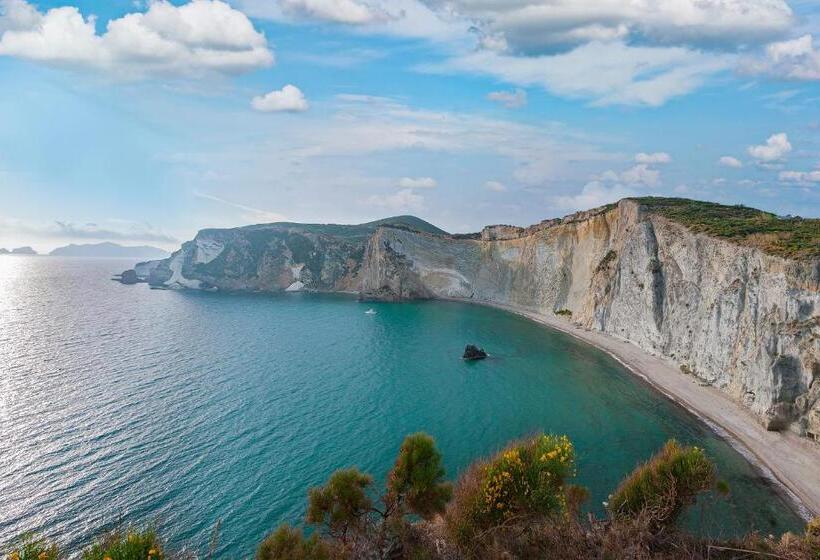 בית מלון כפרי Chiaia Di Luna