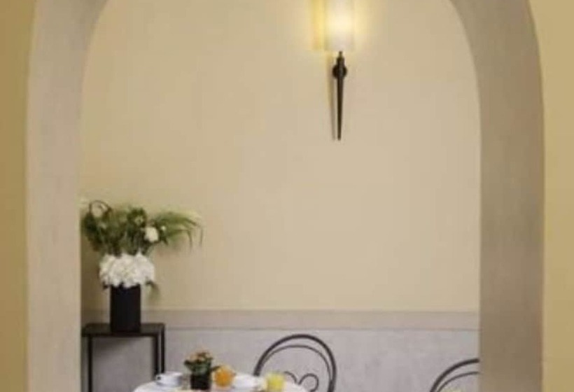 هتل Colonna Palace