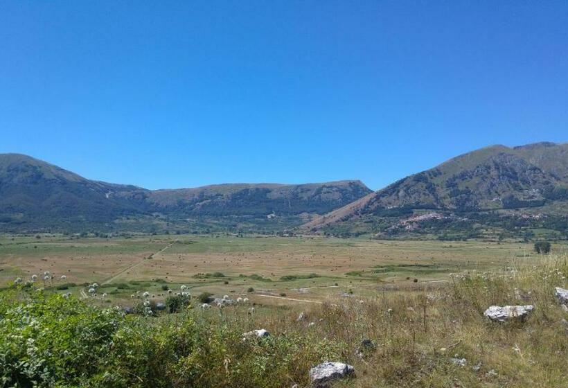 בית מלון כפרי Cristall