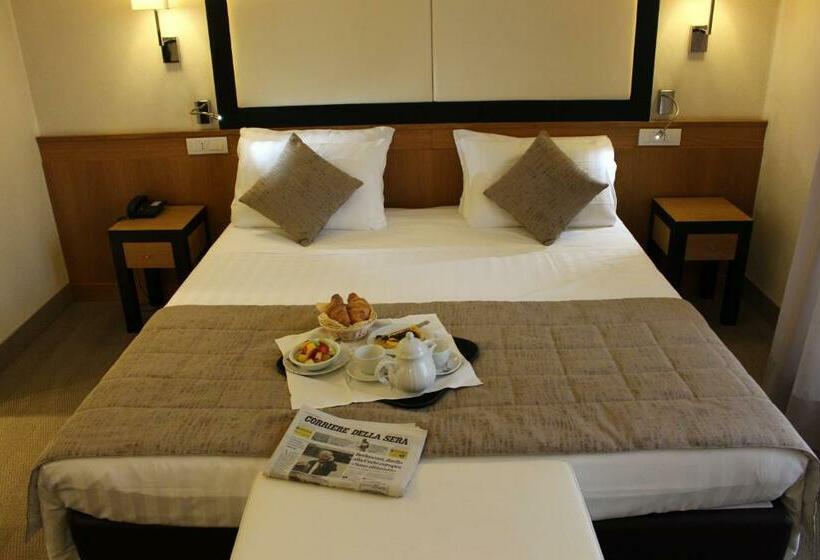 هتل Daniel & Ristorante Cocchi