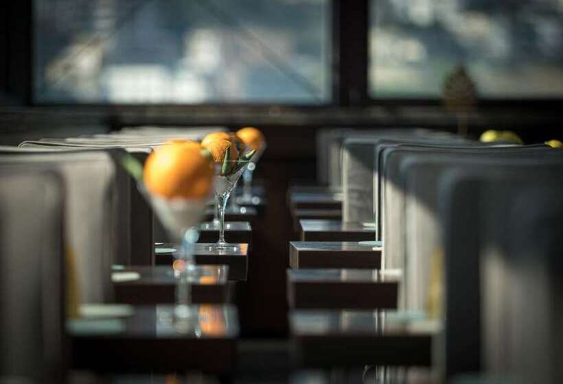 هتل De Bonart Naples   Curio Collection By Hilton