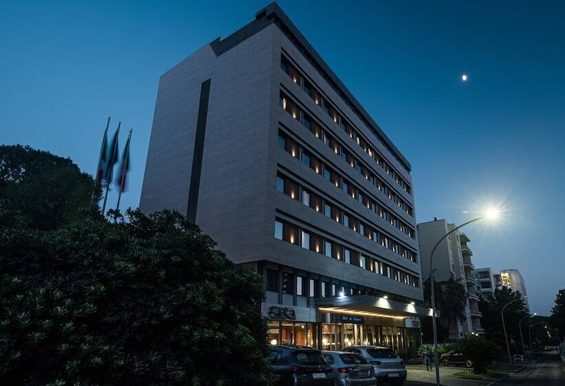 هتل Dei Congressi