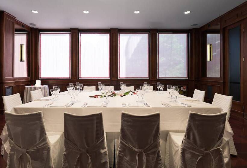 هتل Dei Congressi