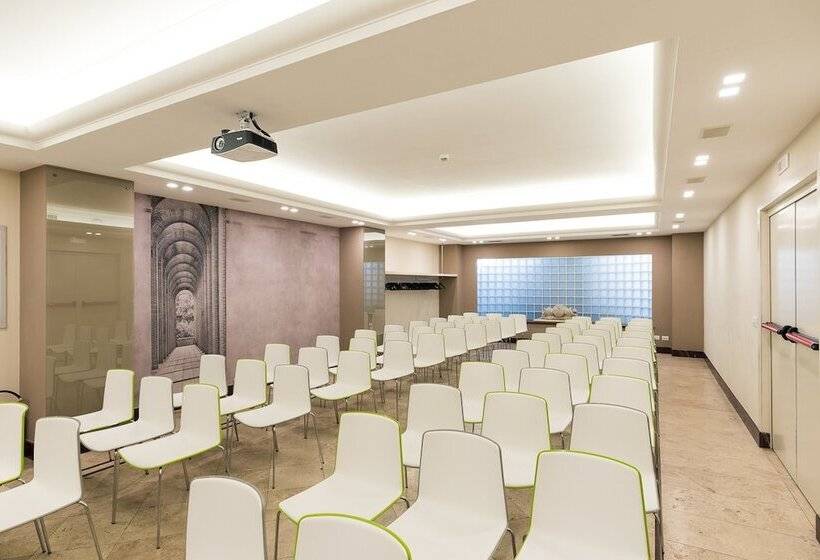 هتل Dei Congressi