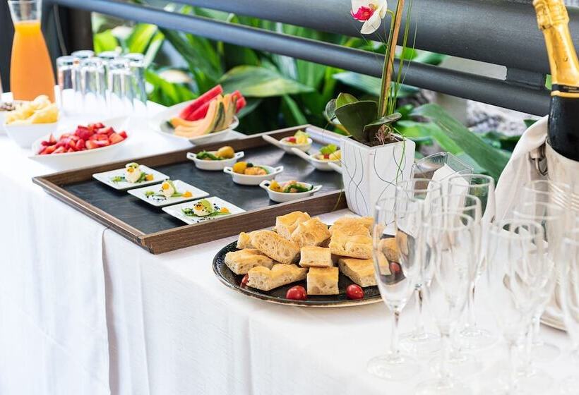 هتل Dei Congressi