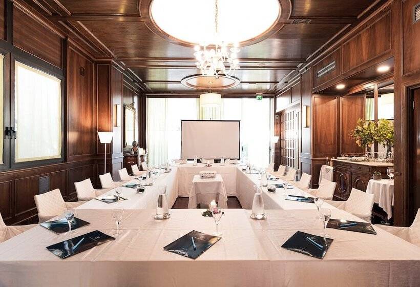 هتل Dei Congressi