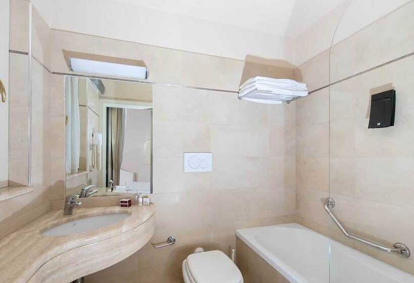 בית מלון כפרי Ercolini & Savi