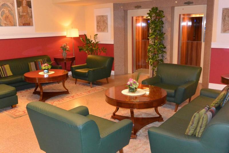 ホテル Gran Duca Di York