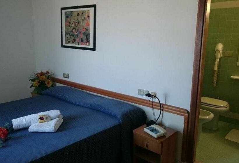 فندق Grand Meeting