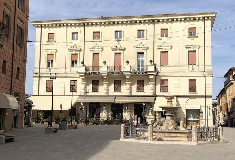 فندق Grande Albergo Quattro Stagioni