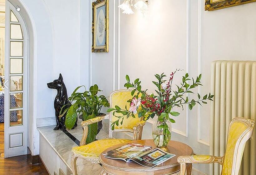 فندق Grande Albergo Quattro Stagioni