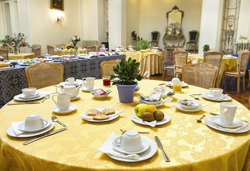 فندق Grande Albergo Quattro Stagioni