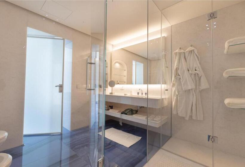 Отель Grotta Palazzese Beach