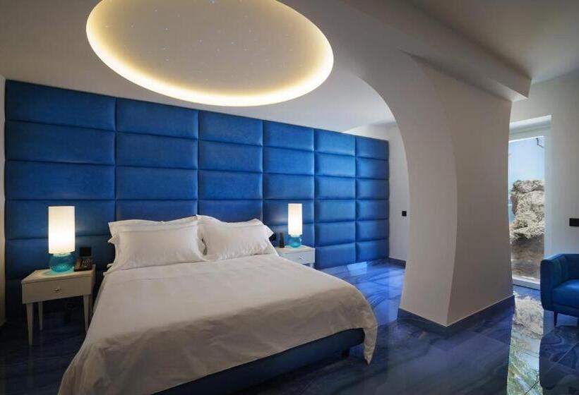 Отель Grotta Palazzese Beach