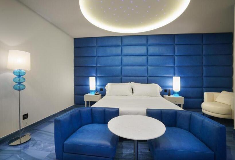 Отель Grotta Palazzese Beach