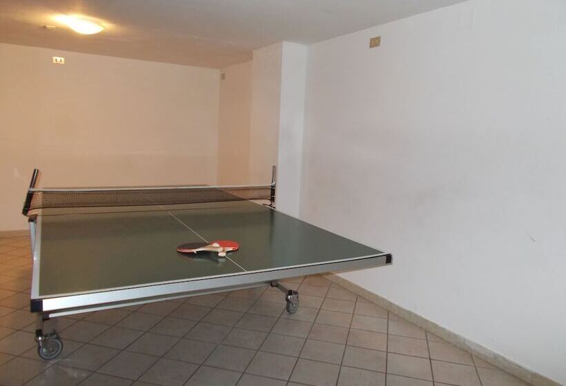 בית מלון כפרי Holidays