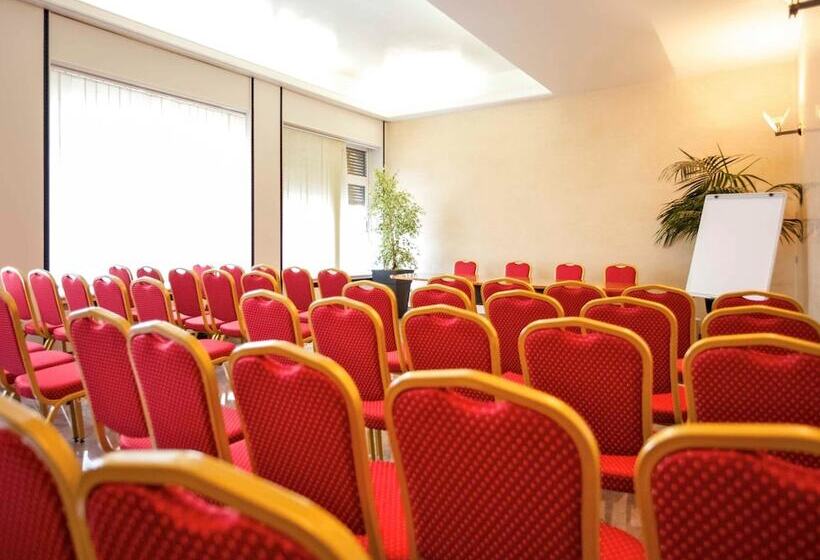 هتل Ibis Styles Parma Toscanini