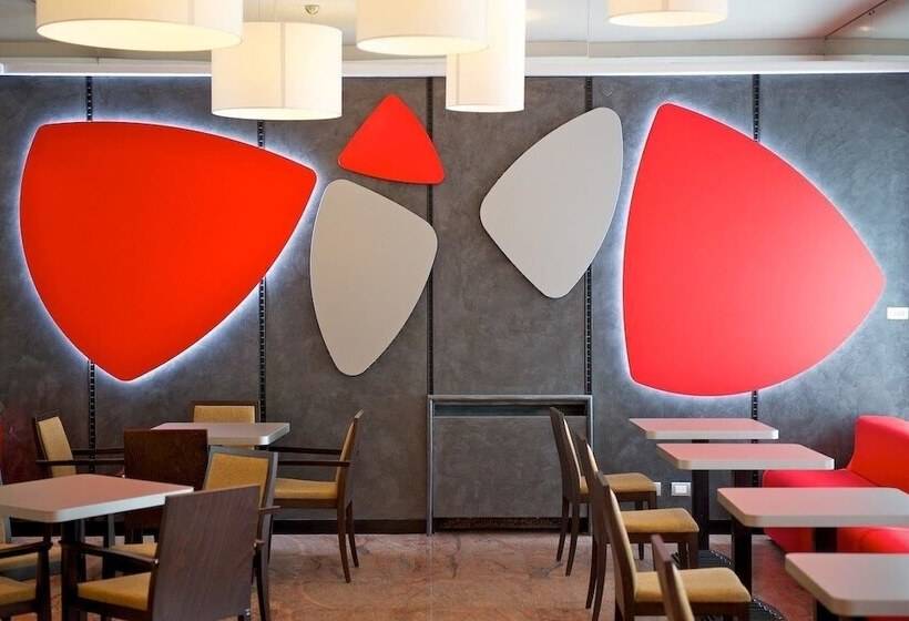 هتل Ibis Styles Parma Toscanini