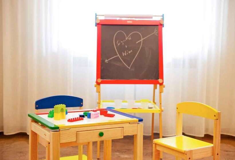 هتل Ibis Styles Parma Toscanini