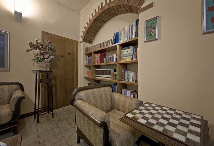 ホテル Italia Ristorante Pizzeria