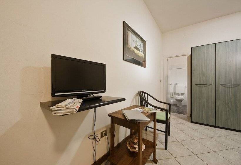 ホテル Italia Ristorante Pizzeria