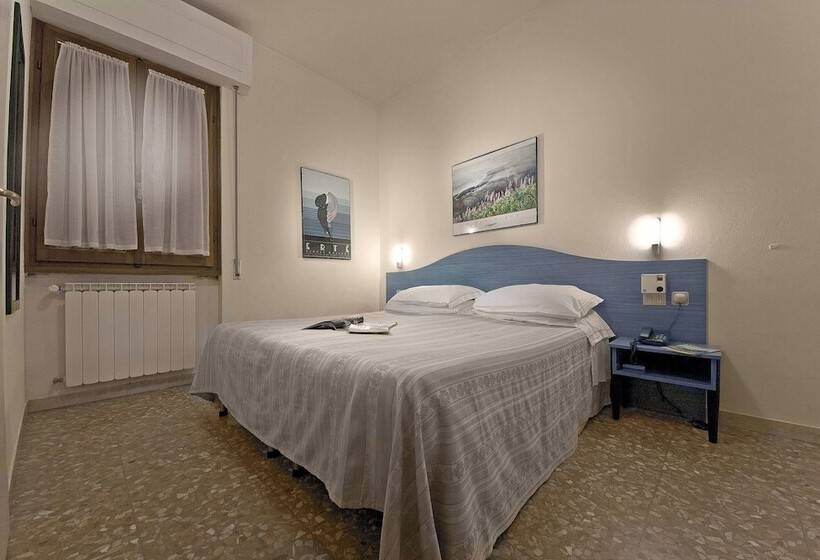 ホテル Italia Ristorante Pizzeria