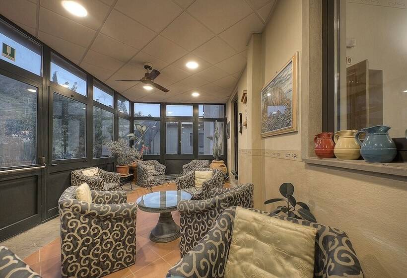 ホテル Italia Ristorante Pizzeria