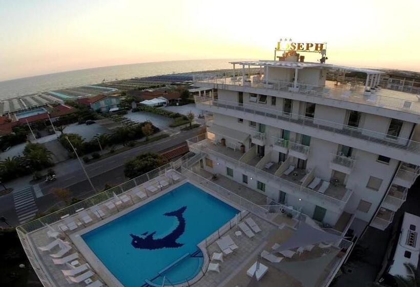 فندق Joseph