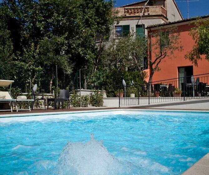 Отель La Palomba