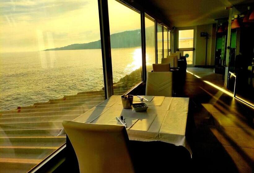 호텔 La Perla Del Capo