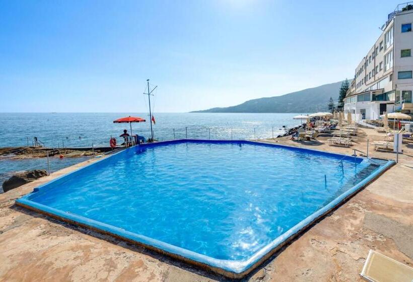 호텔 La Perla Del Capo