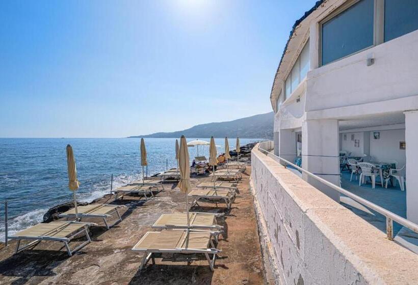 호텔 La Perla Del Capo