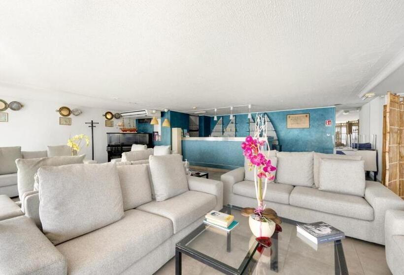 호텔 La Perla Del Capo