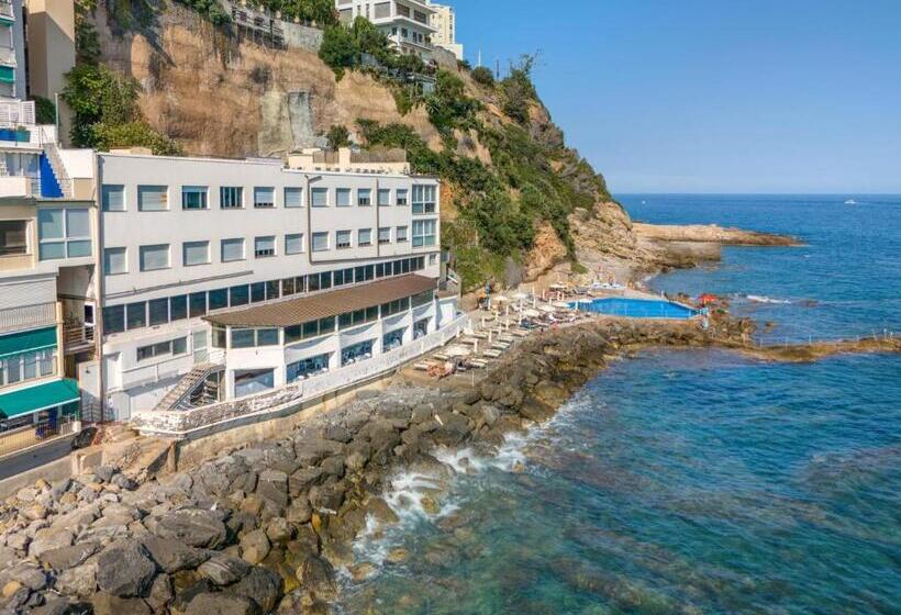 호텔 La Perla Del Capo