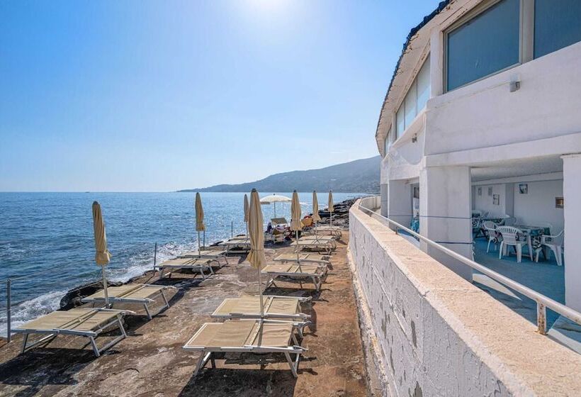 호텔 La Perla Del Capo