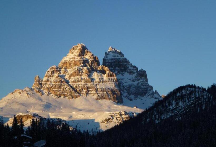 فندق Lavaredo