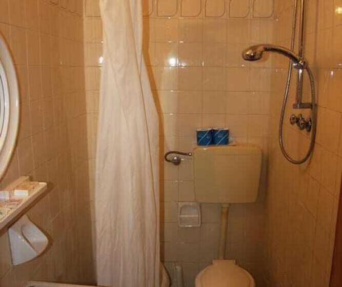 ホテル Leonardo Da Vinci