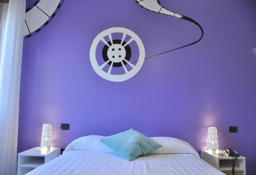 ホテル Lo Scoiattolo Piedmont Bike