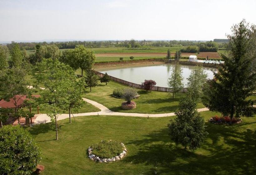 ホテル Lo Scoiattolo Piedmont Bike