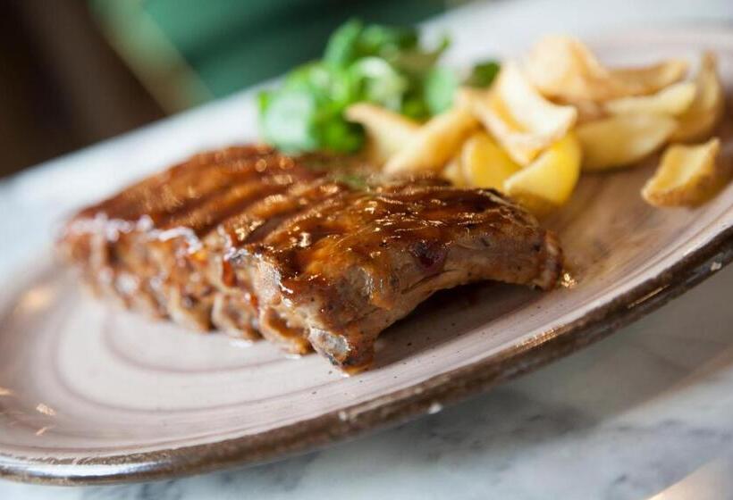 ホテル Lo Scoiattolo Piedmont Bike