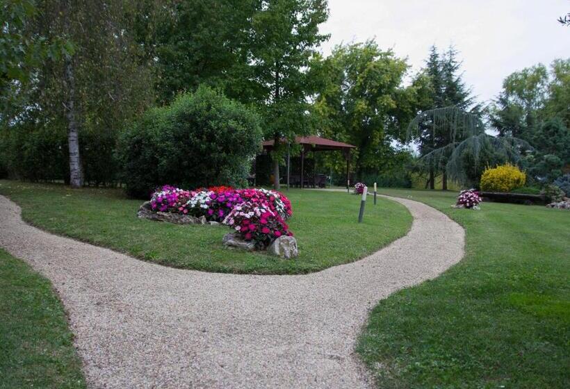 ホテル Lo Scoiattolo Piedmont Bike