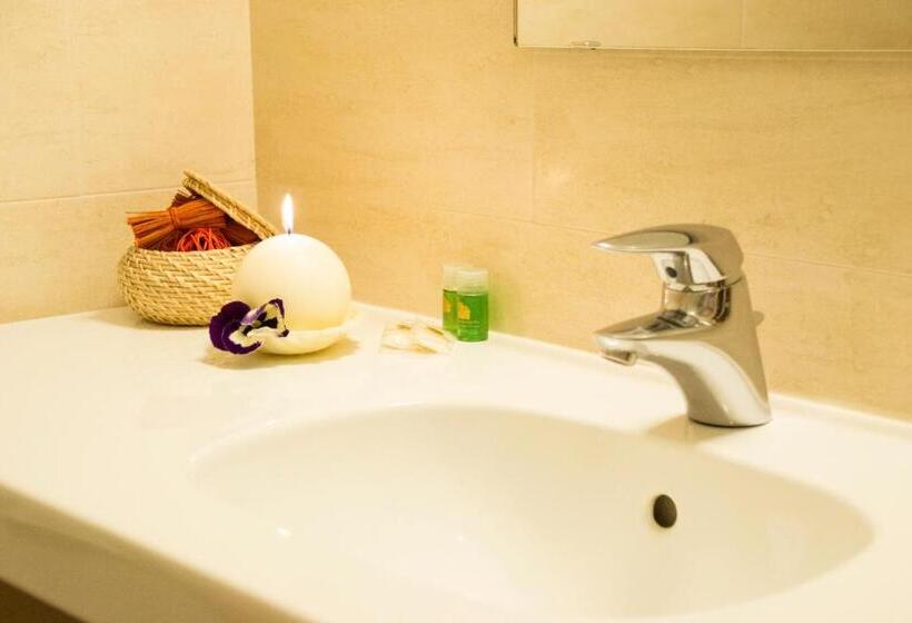 ホテル Lo Scoiattolo Piedmont Bike