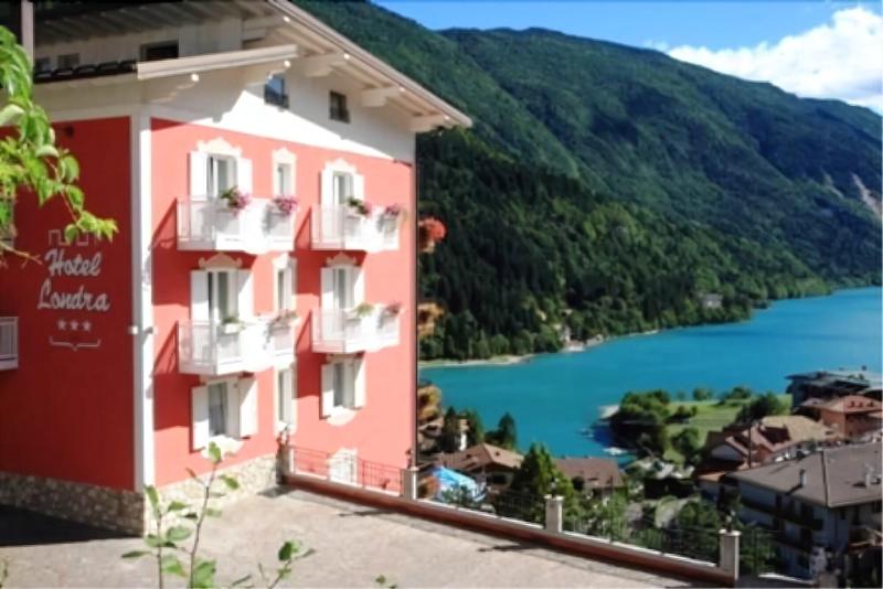 فندق Londra Slow Living Molveno